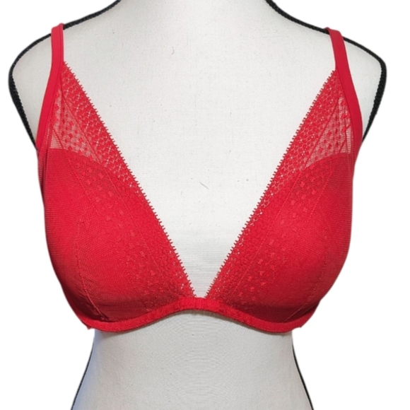 Victoria's Secret Other - victoriabSecret Elegant Red Lace Bralette